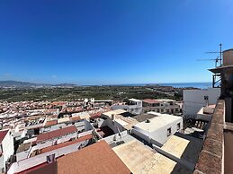 Cd-2102 · Three Bedroom Townhouse