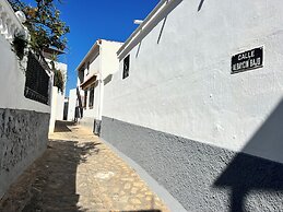 Cd-2102 · Three Bedroom Townhouse