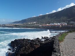 Spacious and Cozy Attic to Rest and Enjoy