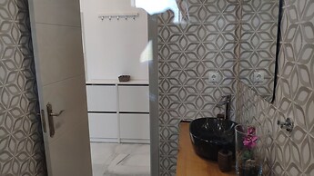 Beautiful 1 Bedroom Apartment