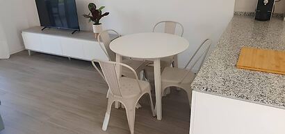 517 · Golden Coast Royal