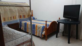 Room-double Bunk Room Toledo