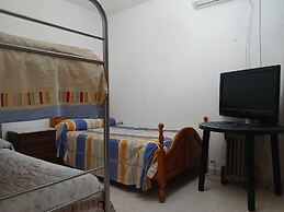 Room-double Bunk Room Toledo