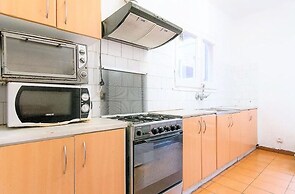 Room-private Room With 200m2 Sunny Terra
