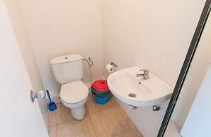 Room-private Room With 200m2 Sunny Terra