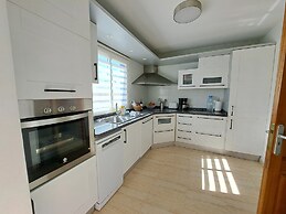 Villa Rayo Azul, Heated Pool and Ocean Views