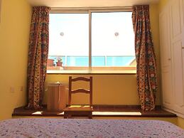 2 Bd Apartment With Stunning View