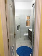 2 Bd Apartment With Stunning View