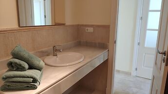 2 Bedroom 2 Bedroom Apartment With Swimming Pool