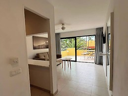 Beach Apt With Fast Wifi