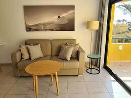 Beach Apt With Fast Wifi