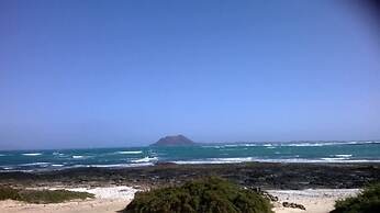 Beach Apt With Fast Wifi