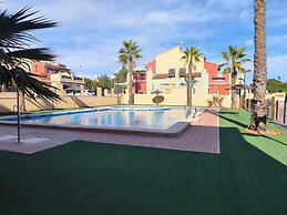 Beach & Pool Av Mancha