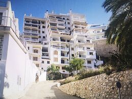 Apartment With Panoramic Frontal Sea Views