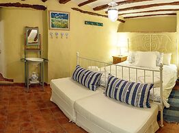 Experience the Rural Spain With Wine, Activities and More at Sidro & C