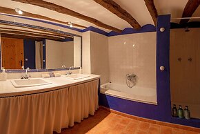 Experience the Rural Spain With Wine, Activities and More at Sidro & C