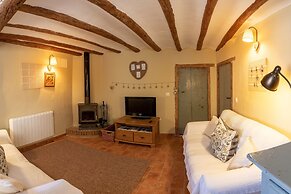 Experience the Rural Spain With Wine, Activities and More at Sidro & C