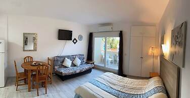 Apt In Benal Beach Resort, Wifi, 100m From Beach