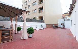 Room-private Room With 200m2 Sunny Terra