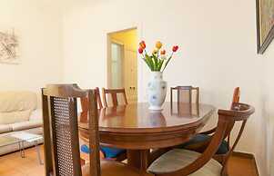 Room-private Room With 200m2 Sunny Terra