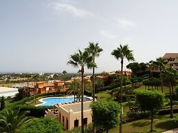 Beautiful Flat Near Golf Courses With sea Views