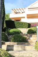 Beautiful Flat Near Golf Courses With sea Views