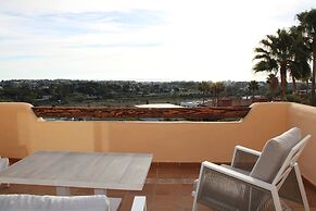 Beautiful Flat Near Golf Courses With sea Views