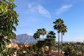 Beautiful Flat Near Golf Courses With sea Views