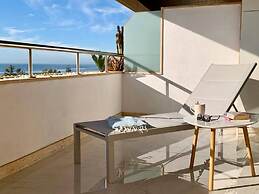 Beautiful Flat With a Wonderful View Close to the Beach