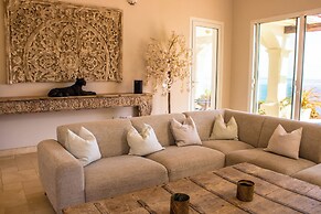 Magnificent Villa Near Sotogrande Exceptional View