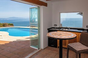 Magnificent Villa Near Sotogrande Exceptional View