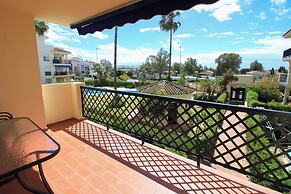 Apartment 10 Minutes Walk From Puerto Banús
