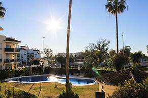 Apartment 10 Minutes Walk From Puerto Banús