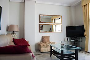 Apartment 10 Minutes Walk From Puerto Banús