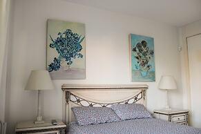 Apartment 10 Minutes Walk From Puerto Banús