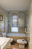 Apartment 10 Minutes Walk From Puerto Banús