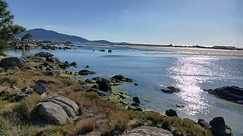Enjoy the Sea and the Mountain