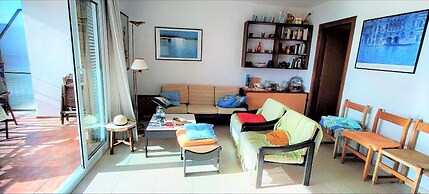 Beautiful Apartment In Residential Complex