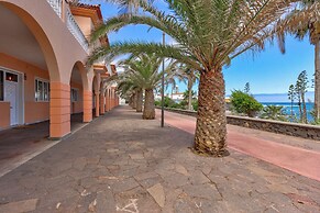 Beautiful Apartment Caleta Interian Beach