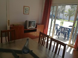 Apartment With Community Pool for 4 People - Riells Area