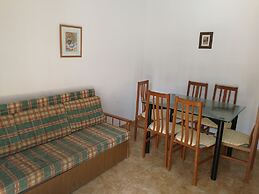 Apartment With Community Pool for 4 People - Riells Area