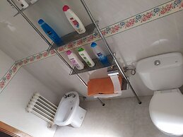 Room-triple Room in Chalet in Toledo