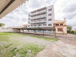 Apartment With Community Pool for 4 People