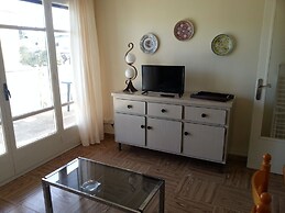 Apartment With Community Pool for 4 People
