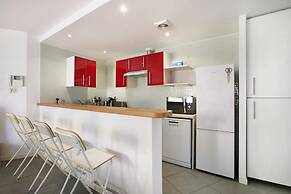 Beautiful Duplex Facing The Beach