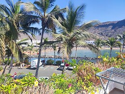 First Line Luxury Apartment by El Sirocco