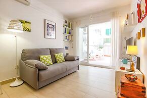 Cuban Green Terrace Apart -1st Floor-center