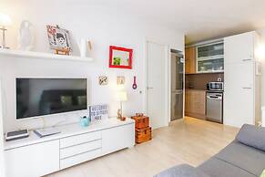 Cuban Green Terrace Apart -1st Floor-center