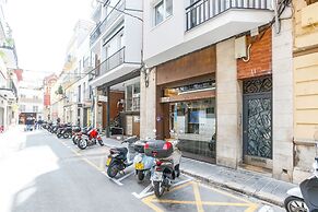 Cuban Green Terrace Apart -1st Floor-center