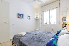 Cuban Green Terrace Apart -1st Floor-center